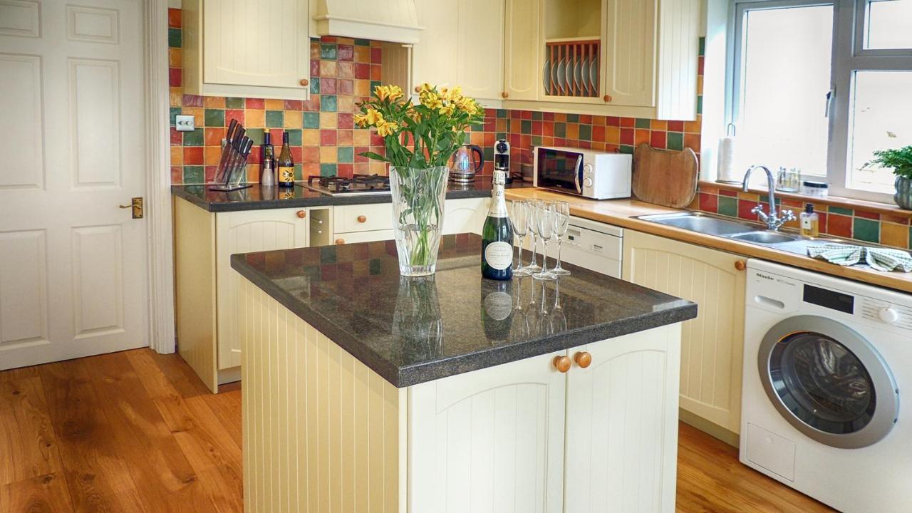 Ivy Cottage Bourton-on-the-Water Екстериор снимка