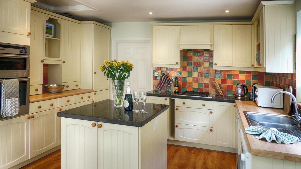 Ivy Cottage Bourton-on-the-Water Екстериор снимка